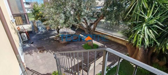 3 bedrooms Apartment in Martinsicuro, Italy No. 41159 17