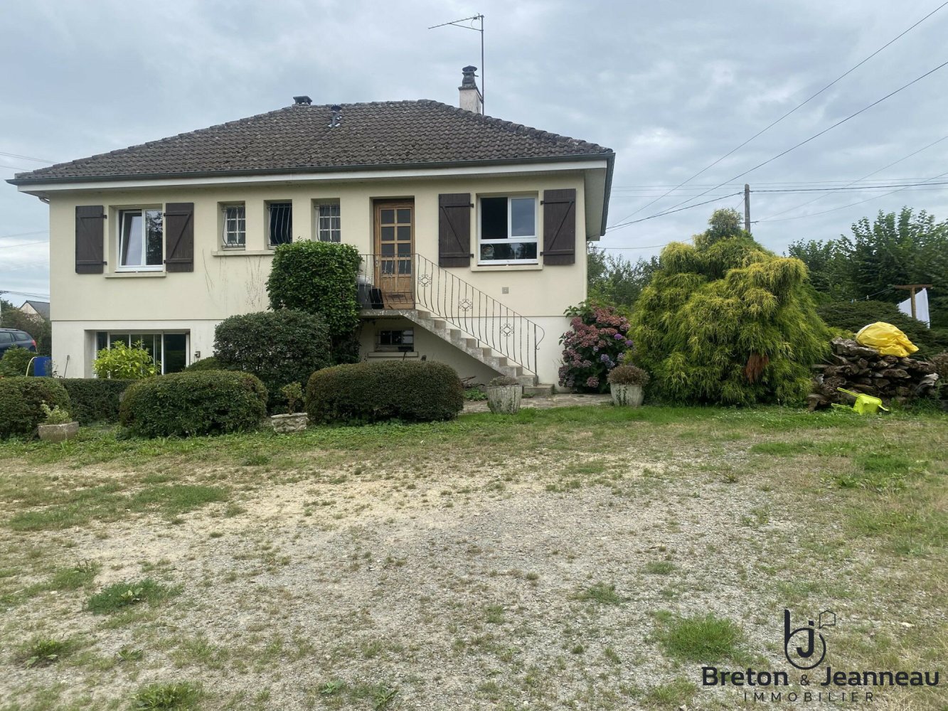 3 chambres Maison à Saint-Georges-Buttavent, France No. 357942