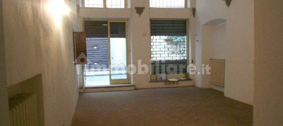2-salle Propriété commerciale à Lucca, Italy No. 127752 10