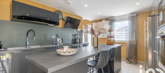 4 bedrooms House in Marsilly, France No. 228976 6