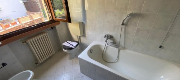 5 Schlafzimmer Wohnung in Parma, Italy, Nr. 312468 9