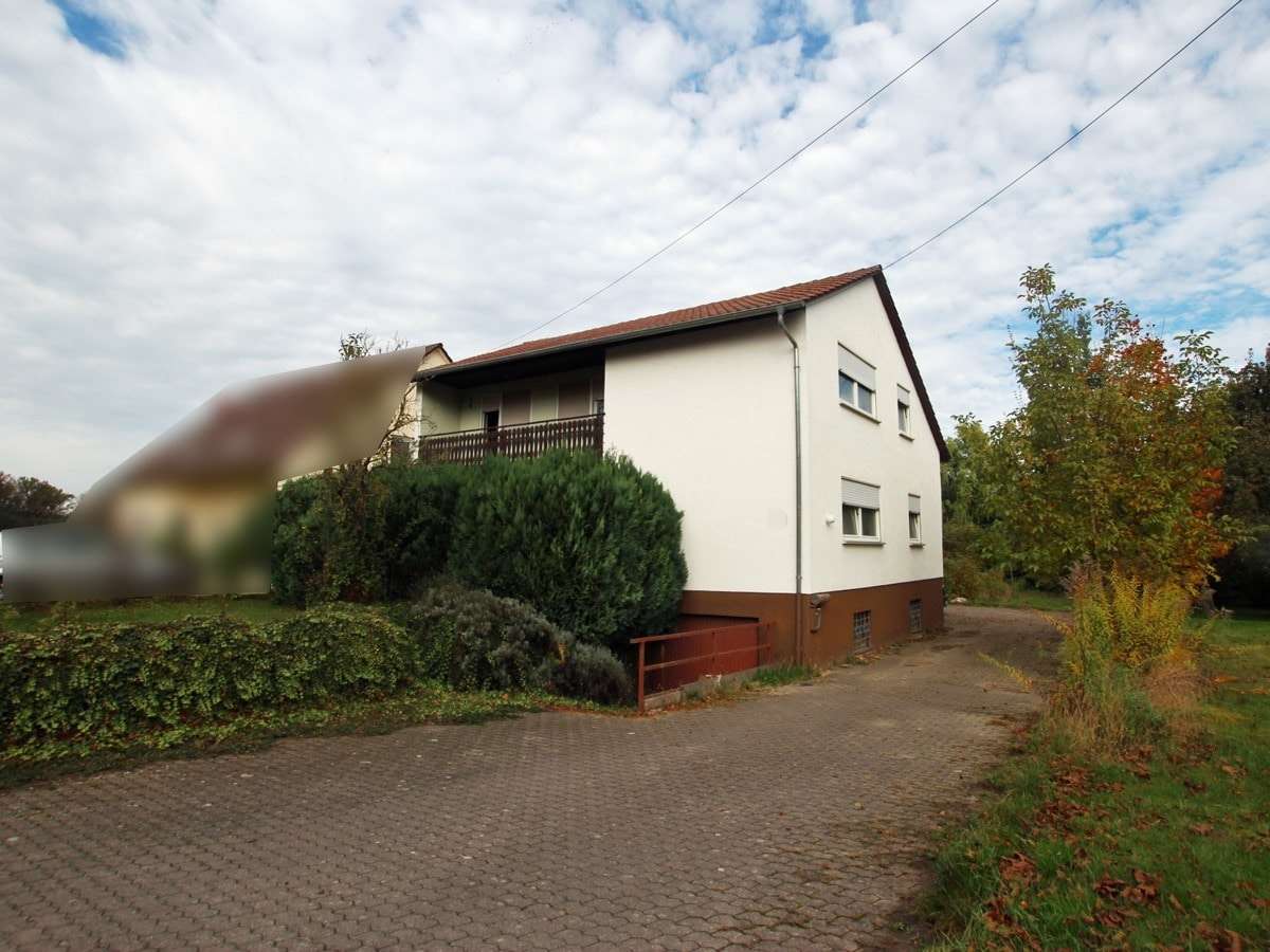 5 bedrooms House in Baden-Wurttemberg, Germany No. 27632