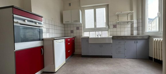 2 chambres Appartement à Saint-Dié-des-Vosges, France No. 71727 2