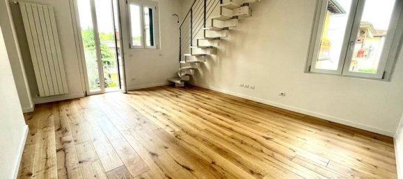 2 rooms Apartment in Florence, Italy No. 37199 8