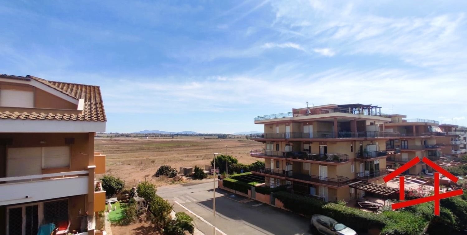 Apartamento T2 em Pomezia, Italy N.º 348241