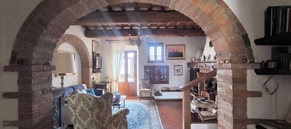 5 rooms Apartment in Castelnuovo Berardenga, Italy No. 11625 8
