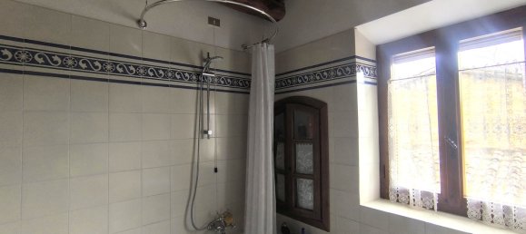 5 rooms Apartment in Castelnuovo Berardenga, Italy No. 11625 22