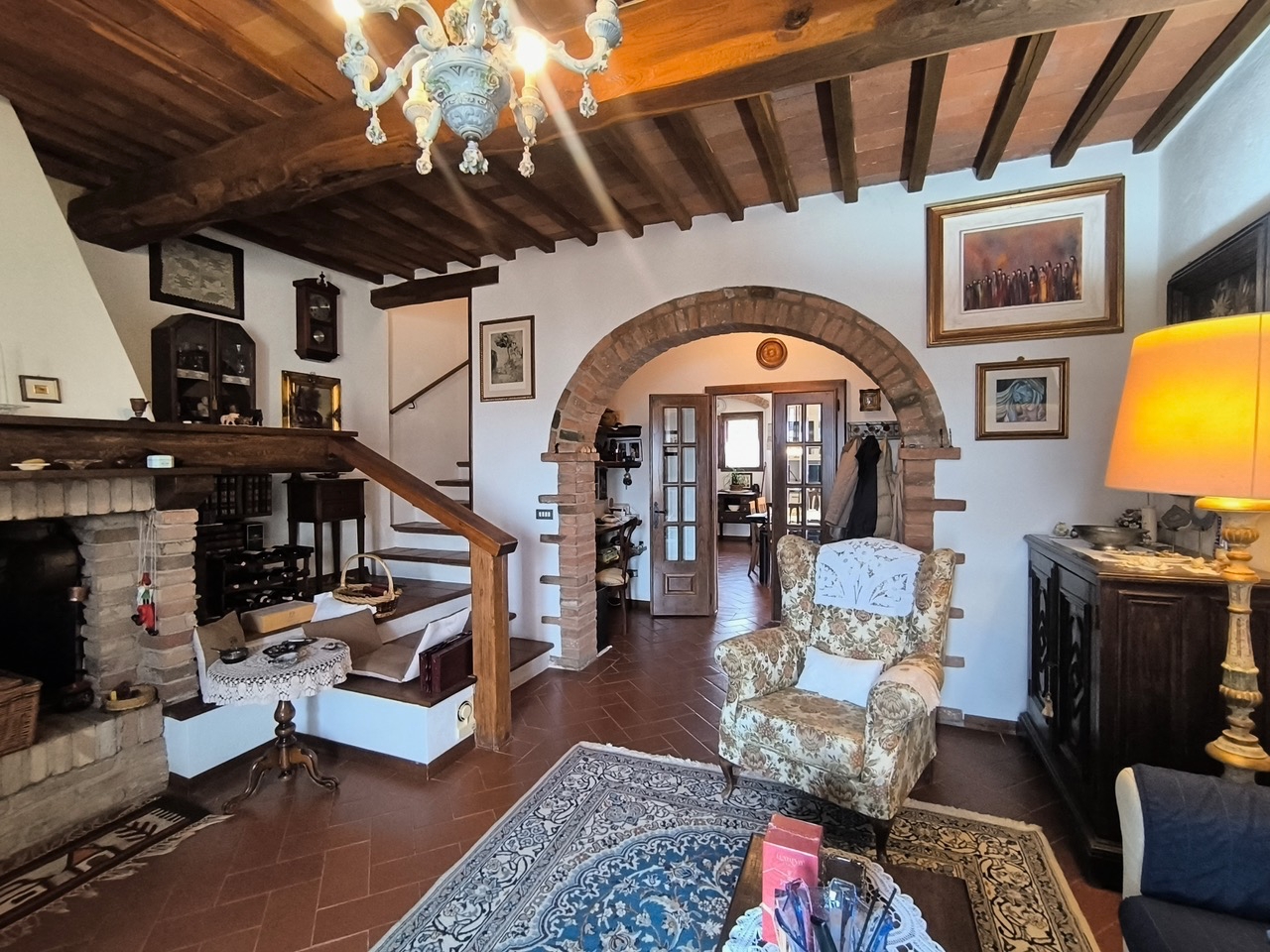 5 rooms Apartment in Castelnuovo Berardenga, Italy No. 11625