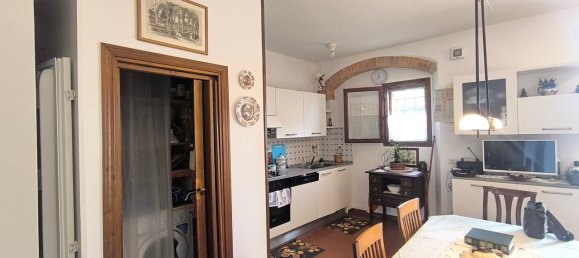5 rooms Apartment in Castelnuovo Berardenga, Italy No. 11625 10