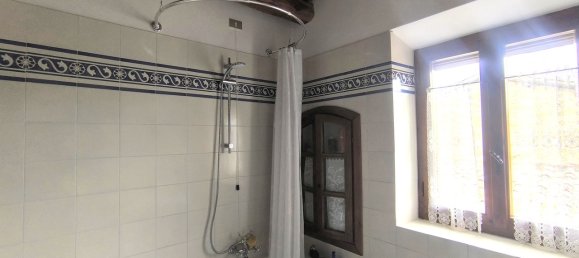 5 rooms Apartment in Castelnuovo Berardenga, Italy No. 11625 28