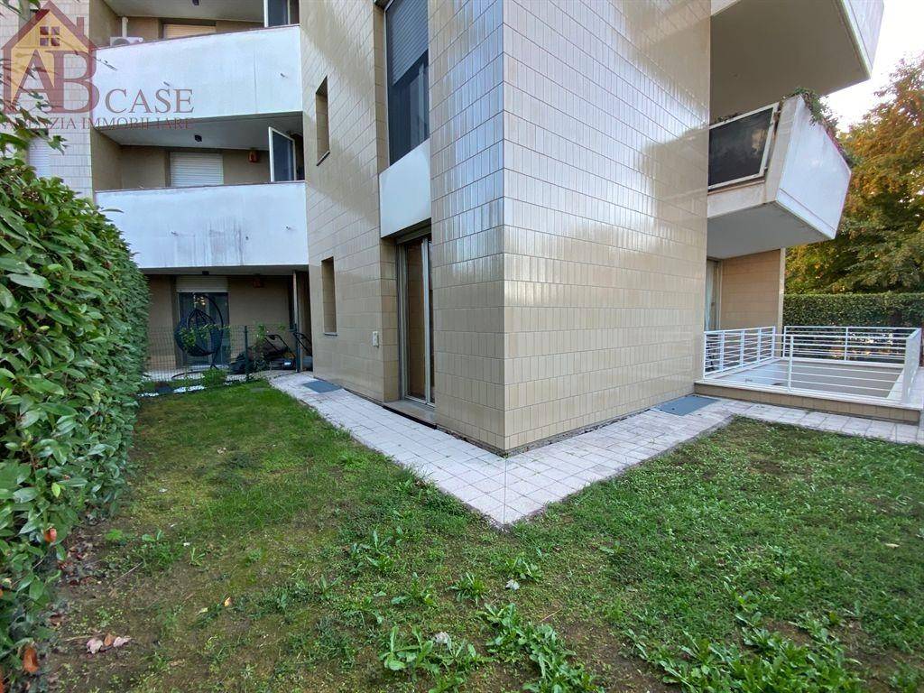 2 bedrooms Apartment in Vigevano, Italy No. 345285