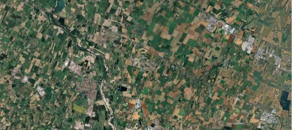 Propiedad comercial de 1 habitación en Castelfranco Emilia, Italy No. 282107 3