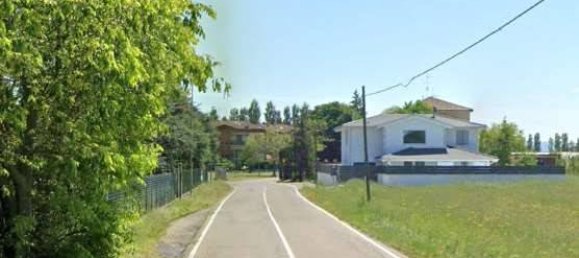 Propiedad comercial de 1 habitación en Castelfranco Emilia, Italy No. 282107 6