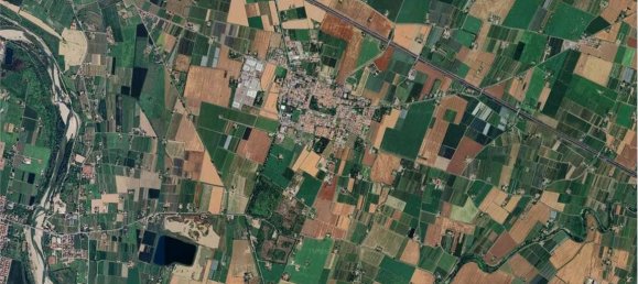 Propiedad comercial de 1 habitación en Castelfranco Emilia, Italy No. 282107 2