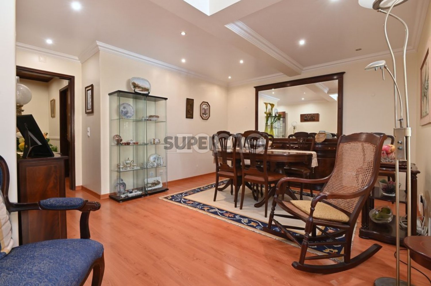 Apartamento de 3 dormitorios en Cascais, Portugal No. 271118