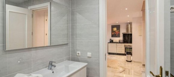 2 bedrooms Duplex in Estepona, Spain No. 183740 6