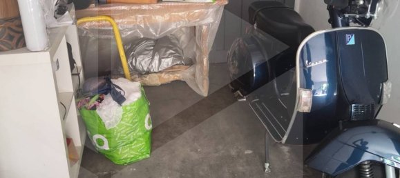 33m² Garage in Bologna, Italy No. 26256 8