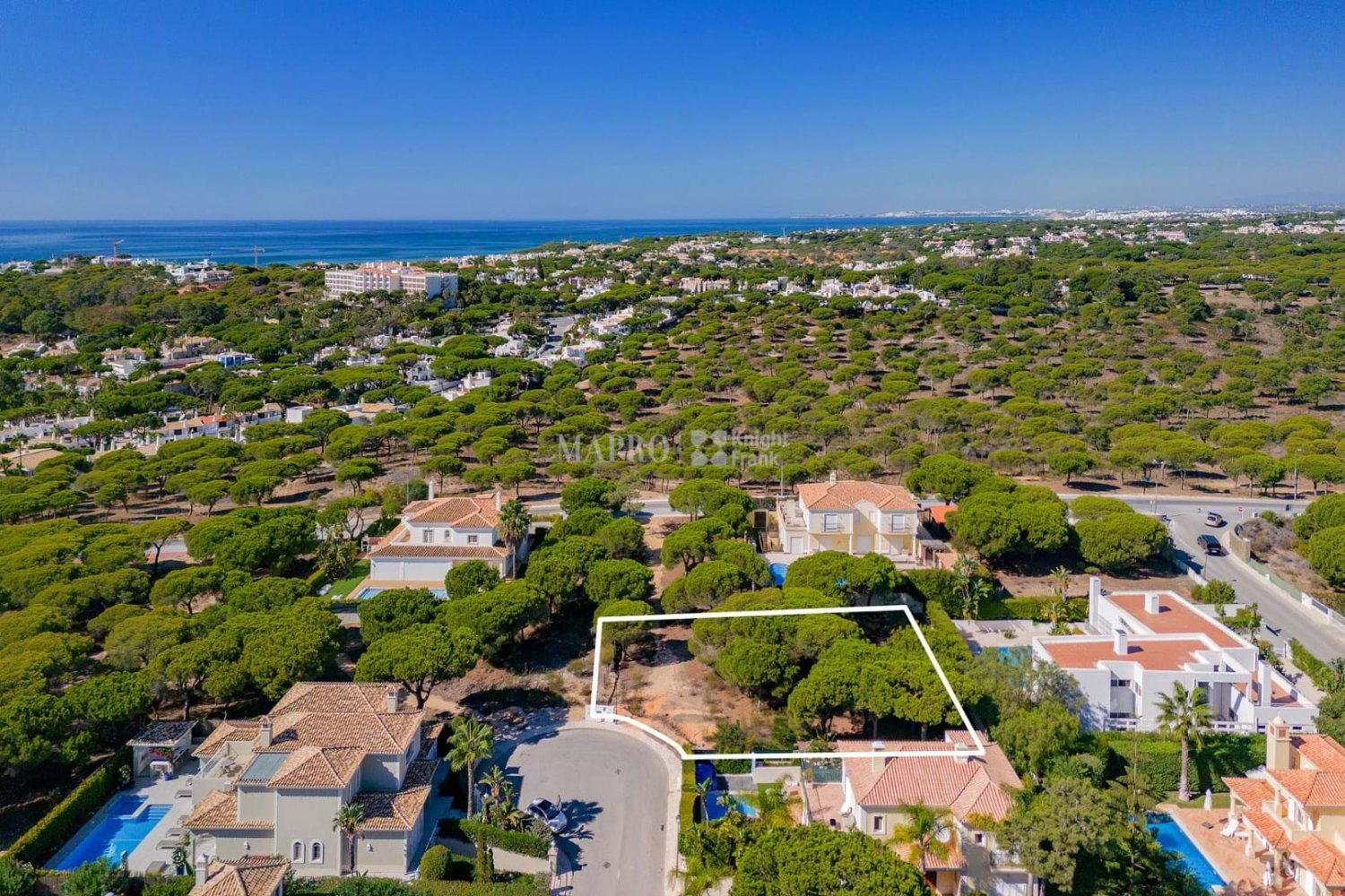 288m² Land in Almancil, Portugal No. 107420