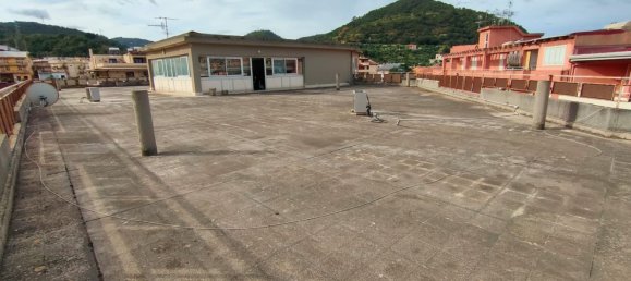 Пентхаус с 2 комнатами в Броло, Италия № 160062 11