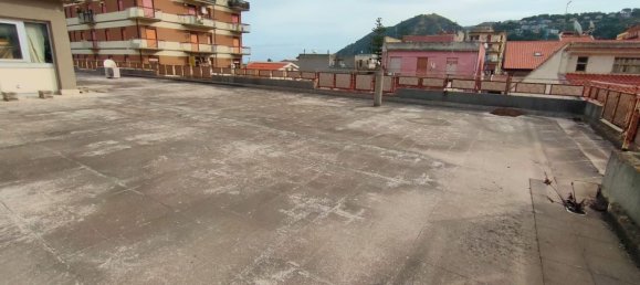 Пентхаус с 2 комнатами в Броло, Италия № 160062 8