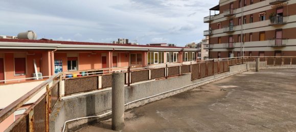 Пентхаус с 2 комнатами в Броло, Италия № 160062 9