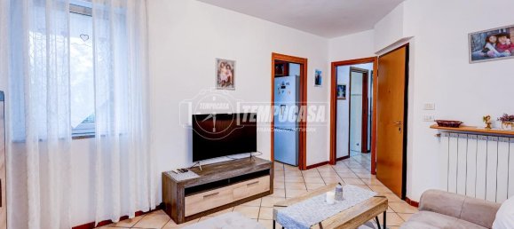 3 rooms Apartment in Sesto Calende, Italy No. 85476 2