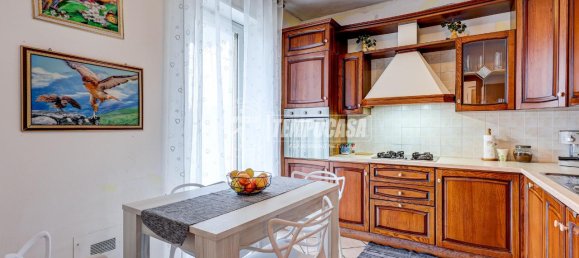 3 rooms Apartment in Sesto Calende, Italy No. 85476 5
