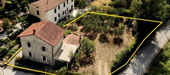 10 rooms House in Gubbio, Italy No. 258185 19