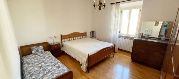 10 rooms House in Gubbio, Italy No. 258185 15