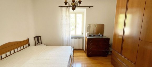 10 rooms House in Gubbio, Italy No. 258185 16