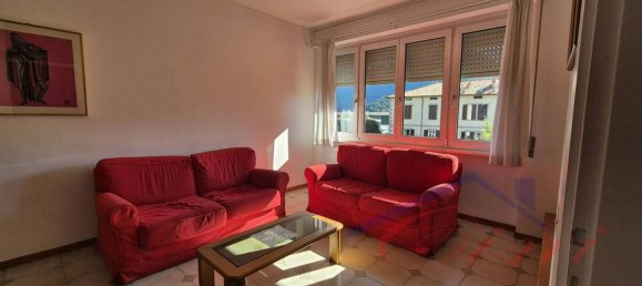 Квартира с 2 спальнями в Лекко, Италия № 288072 4