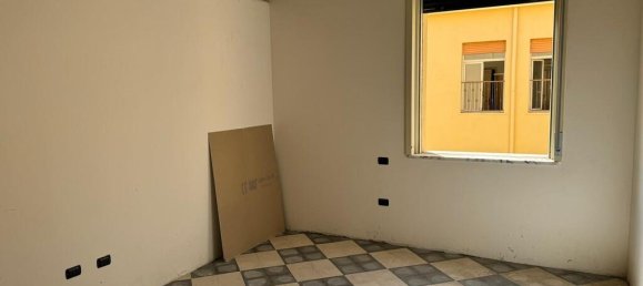 5 rooms Apartment in Messina, Italy No. 30948 5