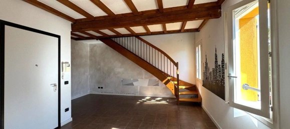 3 bedrooms Duplex in Reggio Emilia, Italy No. 325571 3