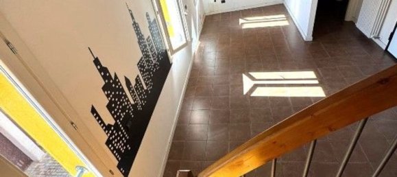 3 bedrooms Duplex in Reggio Emilia, Italy No. 325571 5