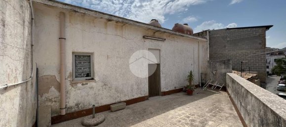 Дом с 1 спальней в Алькамо, Италия № 82981 3