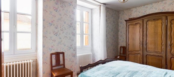 4 bedrooms House in Saint-Mesmin, France No. 39473 8