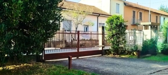 13m² Garage in Bollate, Italy No. 230021 11