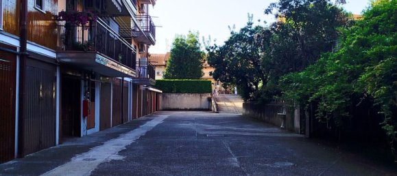 13m² Garage in Bollate, Italy No. 230021 13