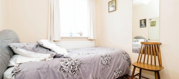 3 bedrooms House in East Ham, United Kingdom No. 11409 11