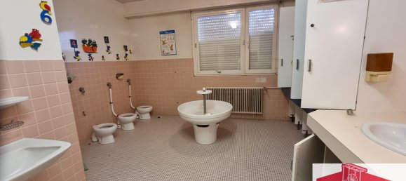 Gebäude in Niedermorschwihr, France 1200m², Nr. 272197 8