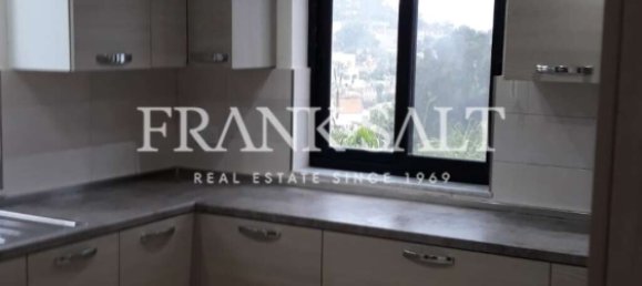 2 Schlafzimmer Penthouse in Mellieha, Malta, Nr. 7808 3