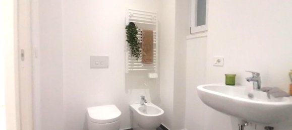 2-salle Appartement à Rome, Italy No. 16943 13