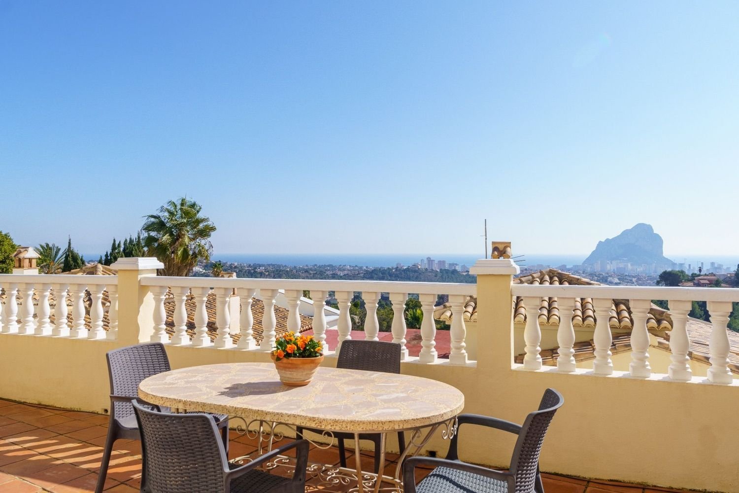 Дом с 4 спальнями в Кальпе, Испания № 199379