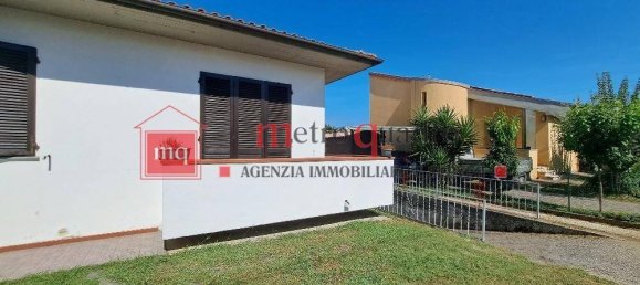 5 bedrooms Villa in Pisa, Italy No. 221650 3