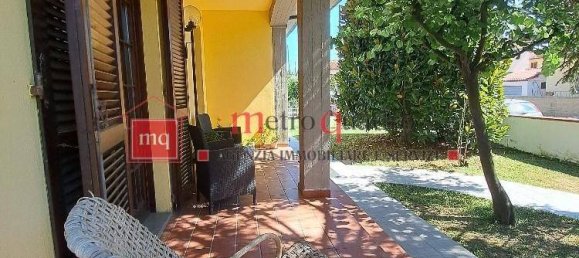 5 bedrooms Villa in Pisa, Italy No. 221650 8