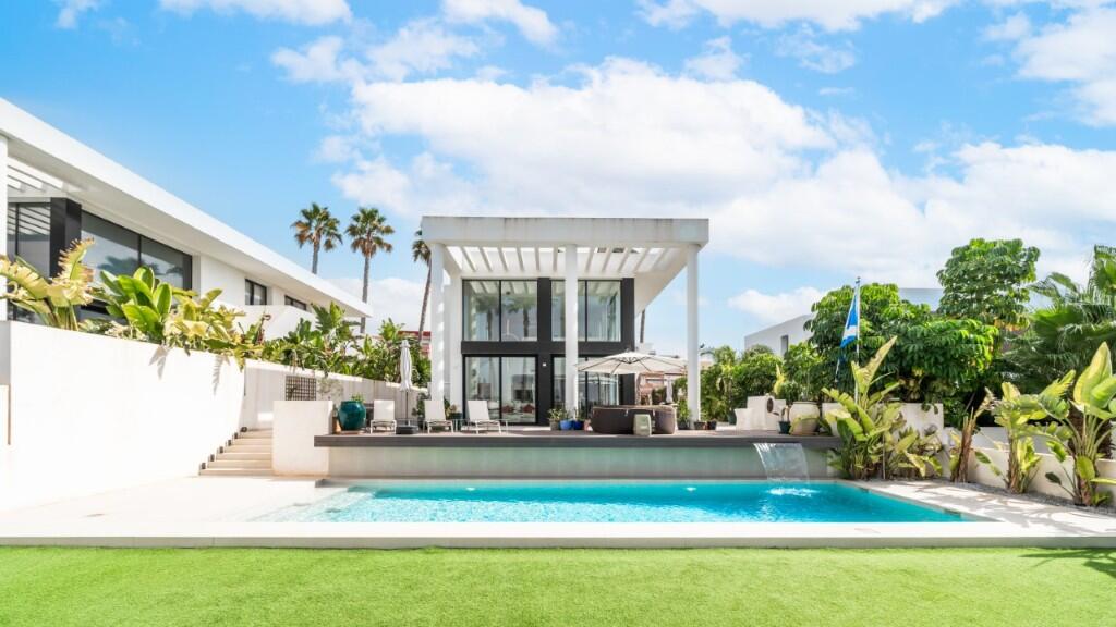 3 bedrooms Villa in San Fulgencio, Spain No. 202089