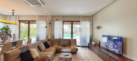 3 bedrooms Villa in Pattaya, Thailand No. 17534 2
