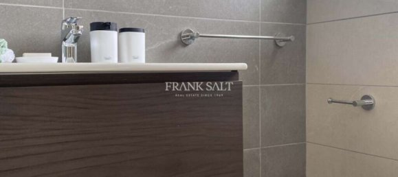 3 chambres Appartement à San Gwann, Malta No. 7079 11