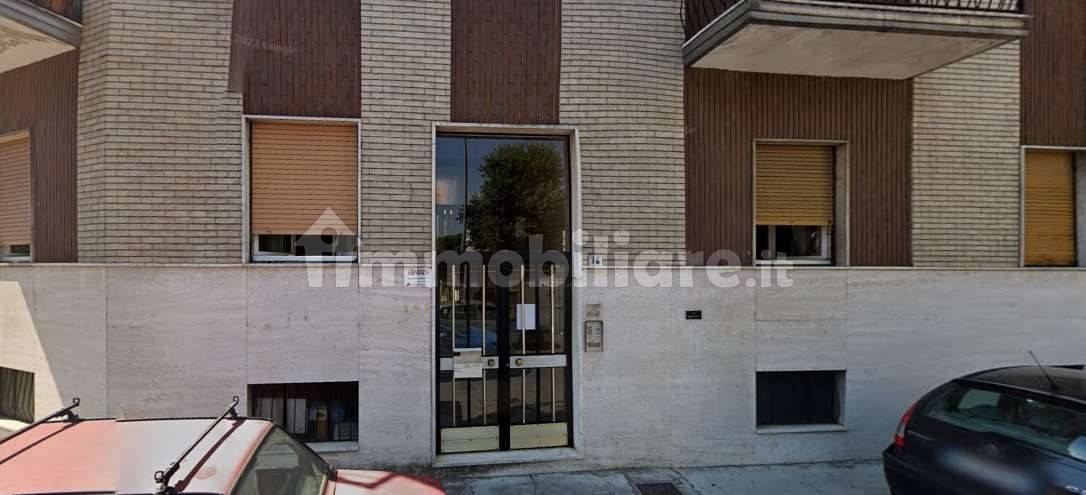 4-salle Appartement à Vigevano, Italy No. 182740