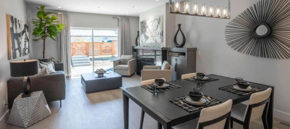 2 bedrooms House in British Columbia, Canada No. 1346 10